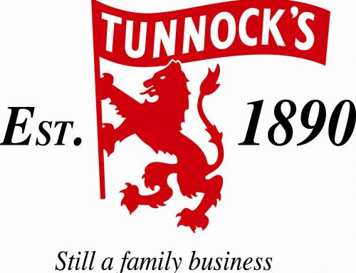 Tunnock’s Join Prize Sponsors at Kip Regatta 2022